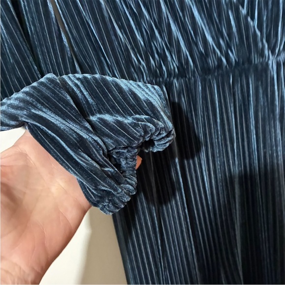 NWT Anthropologie Ali & Jay Samantha Velvet Wide Leg Jumpsuit - Picture 7 of 12